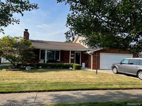 19381 Shadowoods, Roseville, MI 48066