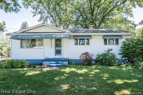 4217 Carmanwood Drive, Flint, MI 48507