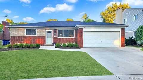 29666 Apolonia Drive, Warren, MI 48092