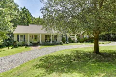 197 Walnut Road, Kilmarnock, VA 22482