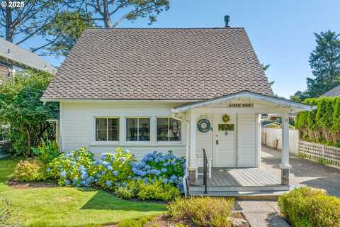179 E Monroe St, Cannon Beach, OR 97110