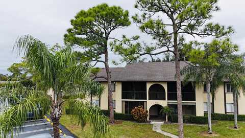 430 Pine Glen Lane, Greenacres, FL 33463