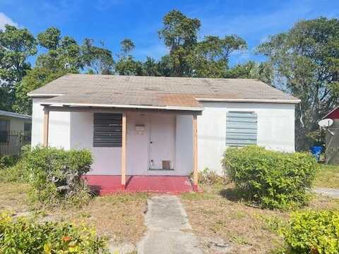530 W 1st Street, Riviera Beach, FL 33404