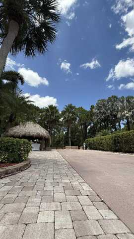 77 NW Putter Pointe, Port Saint Lucie, FL 34986