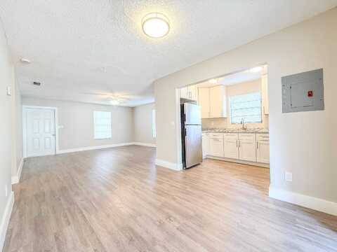 3082 Swain Boulevard, Greenacres, FL 33463