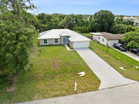 4814 Lakewood Park Drive, Fort Pierce, FL 34951