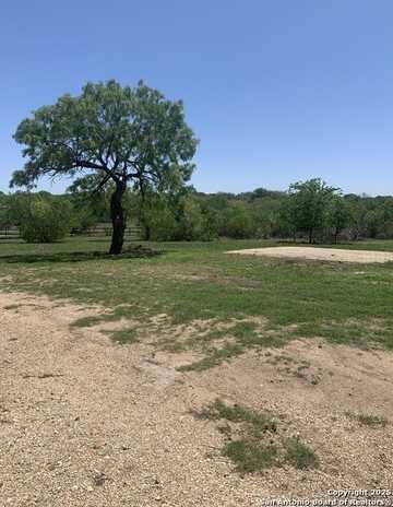 226 COUNTY ROAD 572, Castroville, TX 78009
