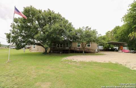 121 Tremper Trl E, Center Point, TX 78010