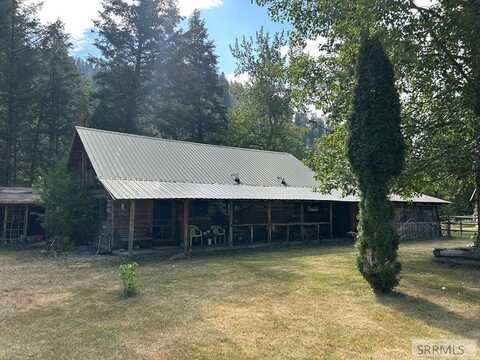 13 Hart Lane, Gibbonsville, ID 83463