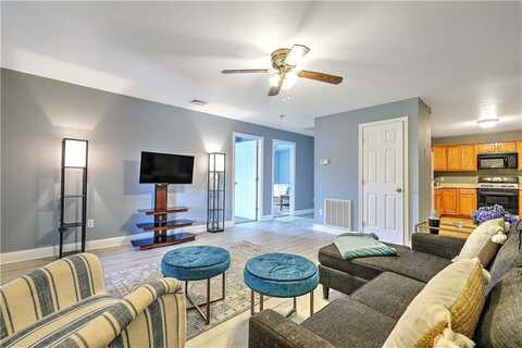 1556 North Main Street Street, Fall River, MA 02720