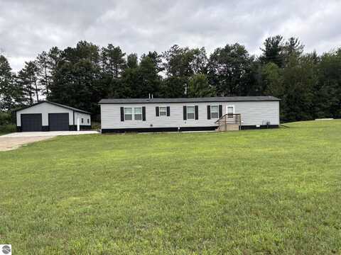 8985 S Fordyce Road, Shepherd, MI 48883
