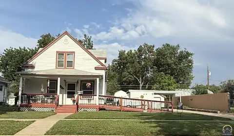 1184 SW Wayne AVE, Topeka, KS 66604
