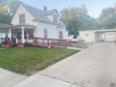 1184 SW Wayne AVE, Topeka, KS 66604