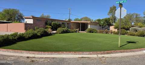 6942 E 4th Street, Tucson, AZ 85710