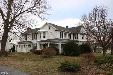 627 HAMMONDS MILL ROAD, HEDGESVILLE, WV 25427