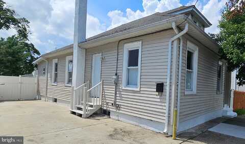 212 MADISON STREET, RIVERSIDE, NJ 08075
