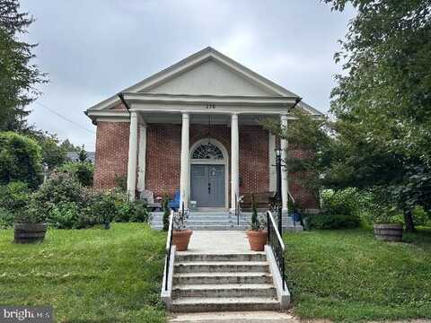 250 MOORELAND AVENUE, CARLISLE, PA 17013