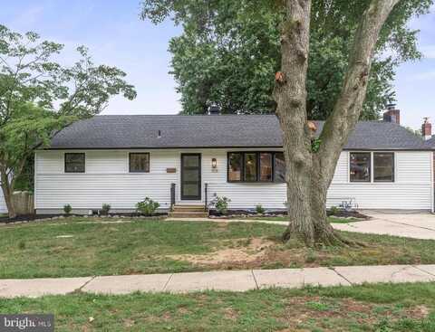 106 CRESSMONT AVENUE, BLACKWOOD, NJ 08012