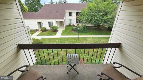X-10 AVON DRIVE, EAST WINDSOR, NJ 08520