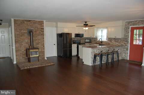 1667 MAPLEWOOD ROAD, HARRISBURG, PA 17112