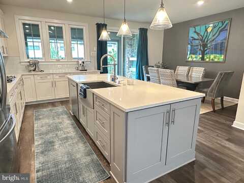 6724 24TH COURT N, ARLINGTON, VA 22205