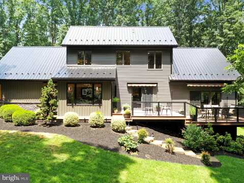 3953 W WEAVER ROAD, GREENCASTLE, PA 17225