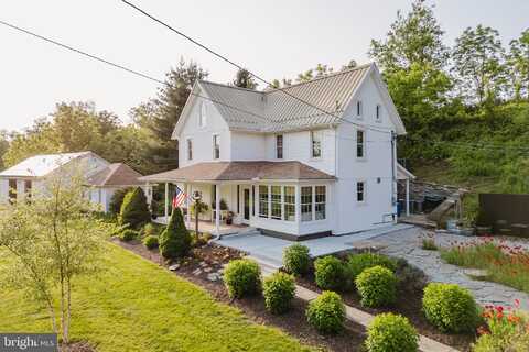 1689 TOLNA JUNCTION LANE, NEW FREEDOM, PA 17349