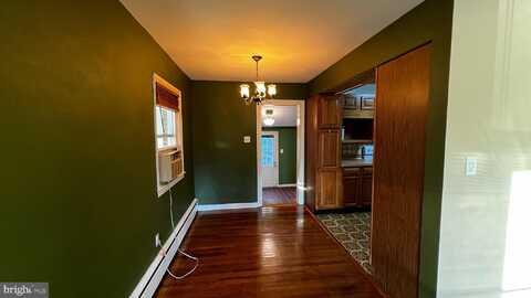 922 CIRCLE DRIVE SE, VIENNA, VA 22180