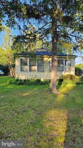 110 S MAIN STREET, CRANBURY, NJ 08512