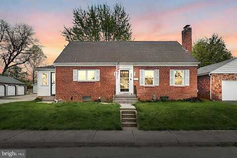802 W MIDDLE STREET, HANOVER, PA 17331