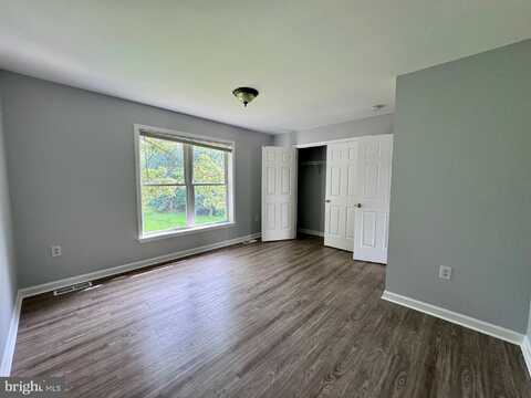 39 LASATTA AVENUE, ENGLISHTOWN, NJ 07726