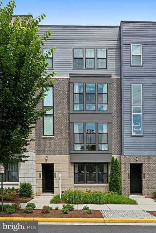 13342 ARROWBROOK CENTRE DRIVE, HERNDON, VA 20171