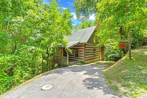 2109 Quail Run Way, Sevierville, TN 37876