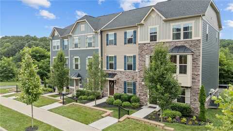 483 Fairmont Dr, Marshall, PA 15090