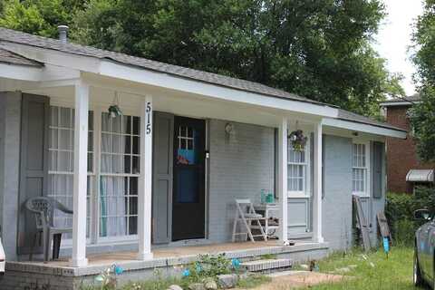 515 Eastview Dr, Americus, GA 31709