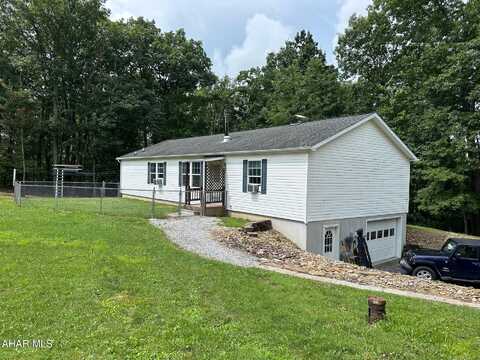 318 Walter Hollow Road, Claysburg, PA 16625