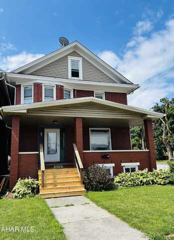 815 Broadway, Altoona, PA 16601