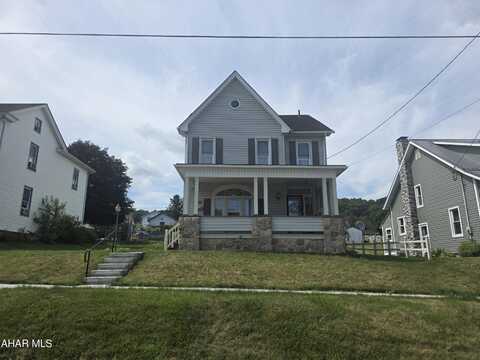 721 W 2nd Street, Williamsburg, PA 16693