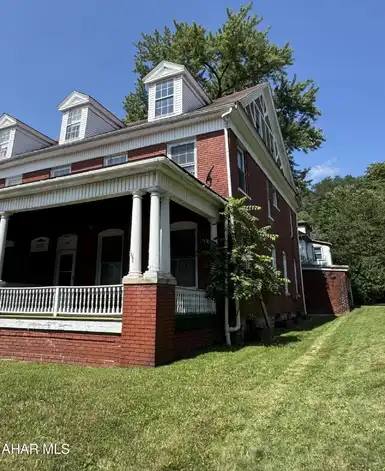 1003 Lincoln Avenue, Tyrone, PA 16686