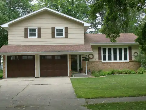1521 S 7th Street, Aberdeen, SD 57401