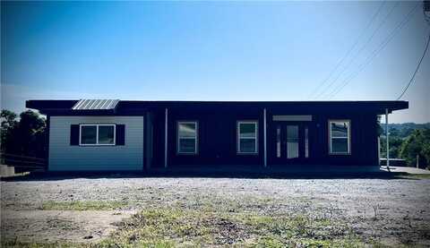 1172 N Gaskill ST, Huntsville, AR 72740