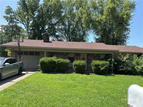 2102 E 14th ST, Russellville, AR 72802