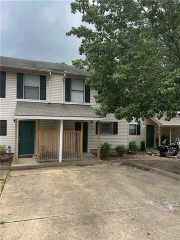 1451 E Sequoyah CT, Fayetteville, AR 72701