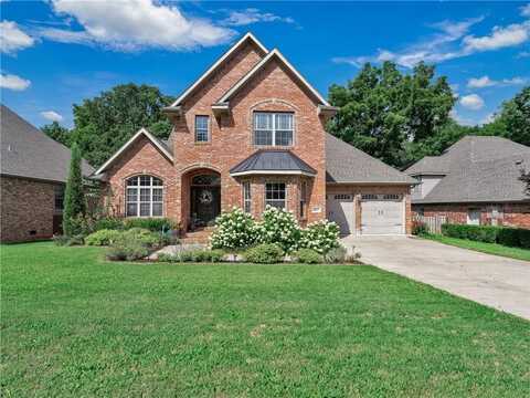 1837 N Trillium LN, Fayetteville, AR 72704