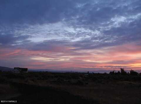 Nna E Pheasant Hill Rd, Yakima, WA 98908