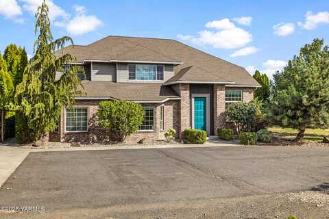 11401 Amber Crest Pl, Yakima, WA 98908