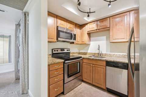 17 E RUTH Avenue, Phoenix, AZ 85020