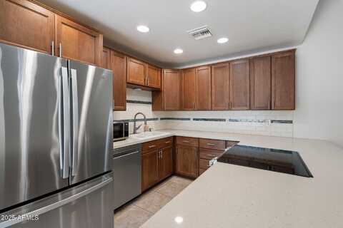 3158 E CLARENDON Avenue, Phoenix, AZ 85016