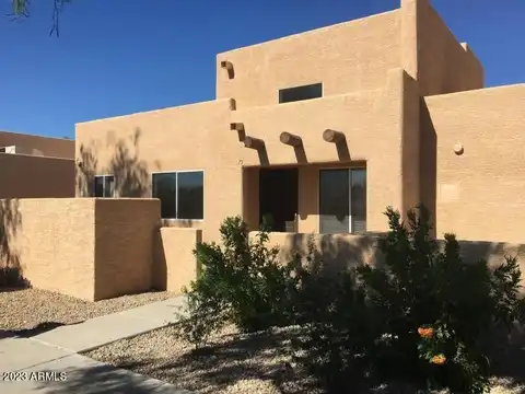 8940 W OLIVE Avenue, Peoria, AZ 85345
