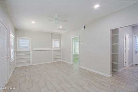 6808 N 23RD Avenue, Phoenix, AZ 85015